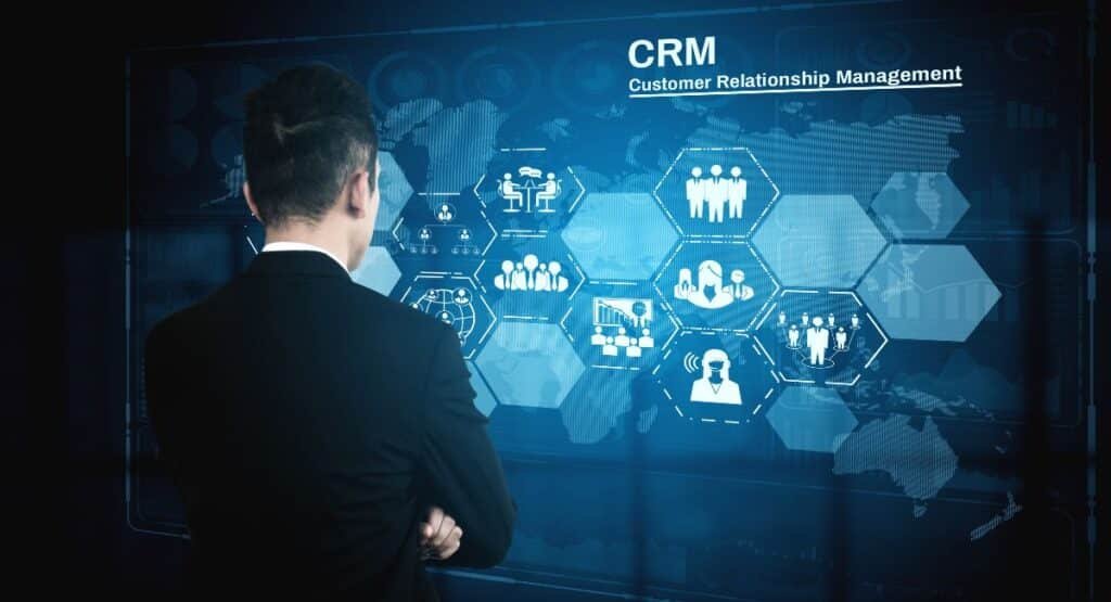 Definisi CRM Menurut Para Ahli dan Peran Pentingnya dalam Bisnis Modern