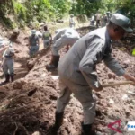 Bakamla RI bantu korban longsor