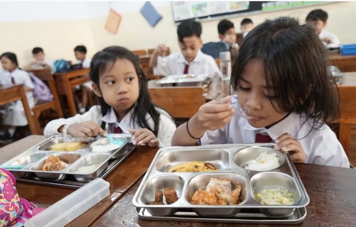 Debat Makan Bergizi Gratis, Program Penting atau Perlu Evaluasi Besar?